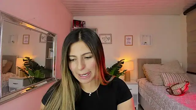 little antonela online show from December 26, 3:53 pm