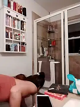 Snapshot of goddessnathalie1 chatting on January 4, 5:37 am goddessnathalie1 online show from January 4, 5:37 am