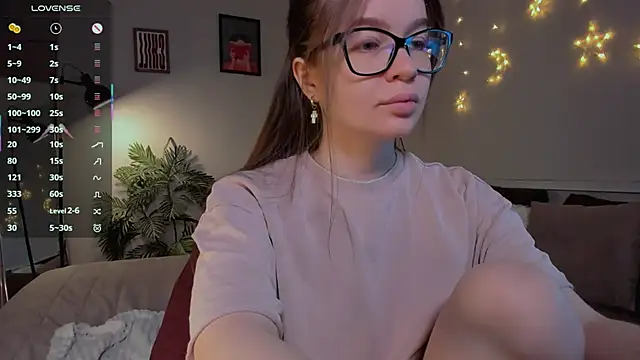 Snapshot of Virtual_Girll chatting on March 8, 5:17 pm Virtual Girll online show from March 8, 5:17 pm