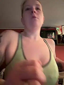 Snapshot of wetgerman_2 chatting on March 2, 2:43 pm wetgerman 2 online show from March 2, 2:43 pm