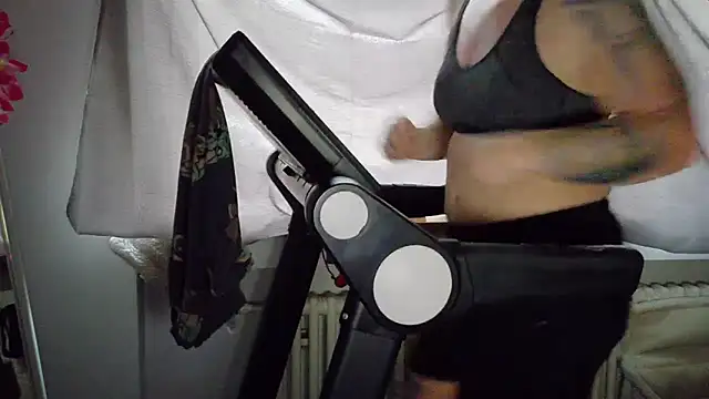 Snapshot of wetgerman_2 chatting on November 3, 6:36 am wetgerman 2 online show from November 3, 6:36 am