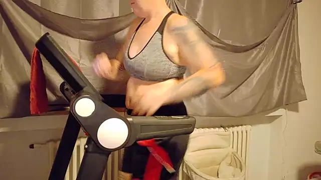 Snapshot of wetgerman_2 chatting on November 3, 9:27 pm wetgerman 2 online show from November 3, 9:27 pm