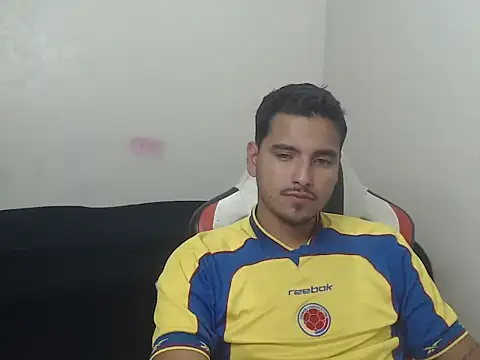 kylian 07 online show from July 8, 1:10 am