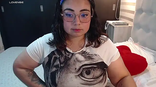 yini angel online show from June 26, 4:06 am