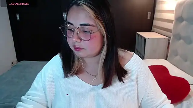 yini angel online show from July 13, 2:47 am