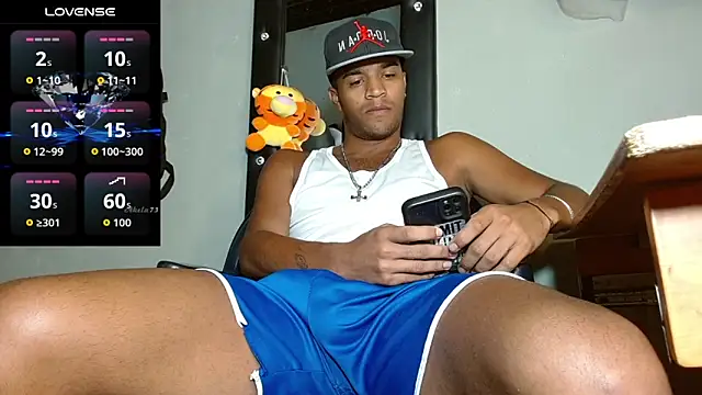 Snapshot of Bigcock_21cm_ chatting on March 5, 10:55 am Bigcock 21cm online show from March 5, 10:55 am