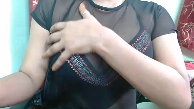 Snapshot of sweet-alia chatting on April 3, 11:41 am sweet-alia online show from April 3, 11:41 am