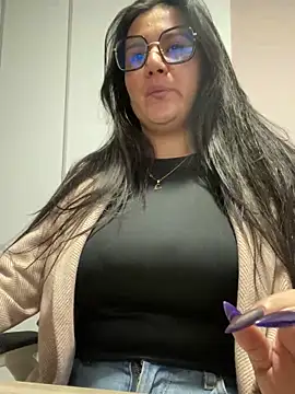 SWEETLILY18 online show from January 22, 11:23 am