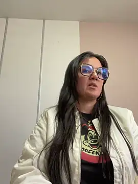 SWEETLILY18 online show from January 23, 2:50 pm