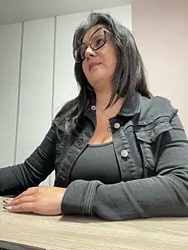 SWEETLILY18 online show from February 19, 11:28 am