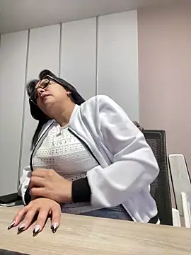 SWEETLILY18 online show from February 22, 11:24 am