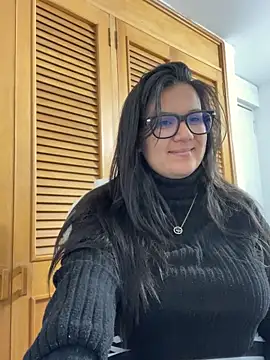 SWEETLILY18 online show from September 8, 10:20 pm