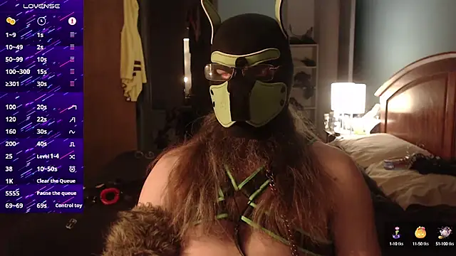 Snapshot of kinkywolf429 chatting on October 13, 6:57 am kinkywolf429 online show from October 13, 6:57 am