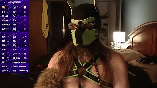 Snapshot of kinkywolf429 chatting on October 27, 3:10 am kinkywolf429 online show from October 27, 3:10 am