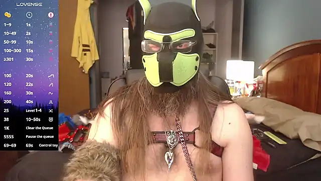 Snapshot of kinkywolf429 chatting on February 23, 8:50 pm kinkywolf429 online show from February 23, 8:50 pm