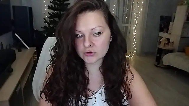 Snapshot of Marla_Singerrr chatting on February 14, 2:36 pm Marla Singerrr online show from February 14, 2:36 pm