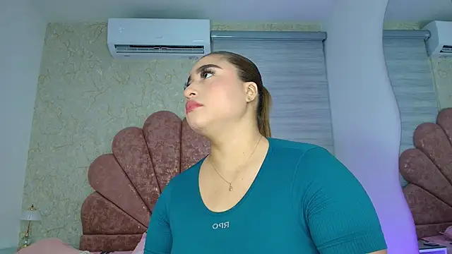 Snapshot of leon_gaby chatting on February 20, 7:14 pm leon gaby online show from February 20, 7:14 pm