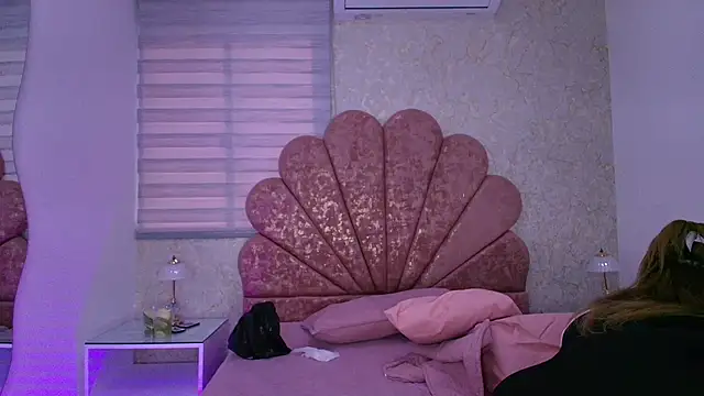 Snapshot of leon_gaby chatting on March 3, 7:20 pm leon gaby online show from March 3, 7:20 pm