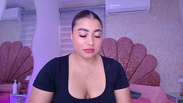 Snapshot of leon_gaby chatting on March 26, 7:19 pm leon gaby online show from March 26, 7:19 pm