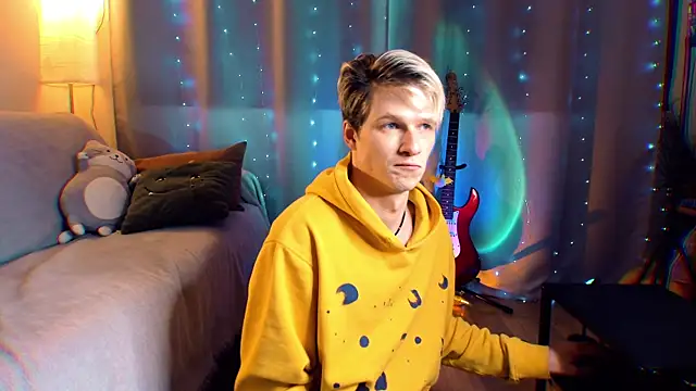 Breston Sweet online show from March 2, 2:24 pm