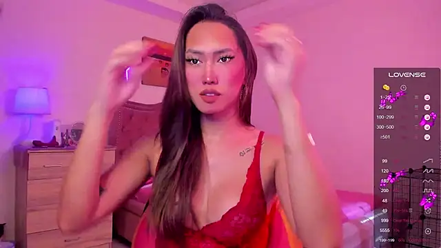 Snapshot of BombshellPH chatting on December 20, 6:08 am BombshellPH online show from December 20, 6:08 am