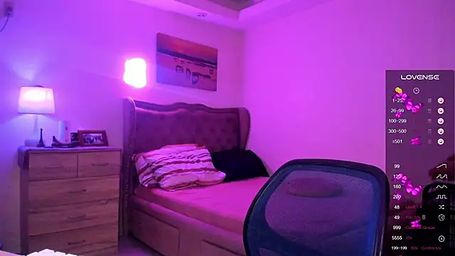 Snapshot of BombshellPH chatting on January 21, 7:06 pm BombshellPH online show from January 21, 7:06 pm