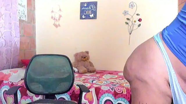 zafiro sex  online show from February 27, 11:37 pm