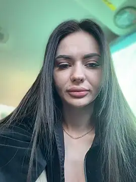 PrincessaHill  online show from March 12, 5:35 am