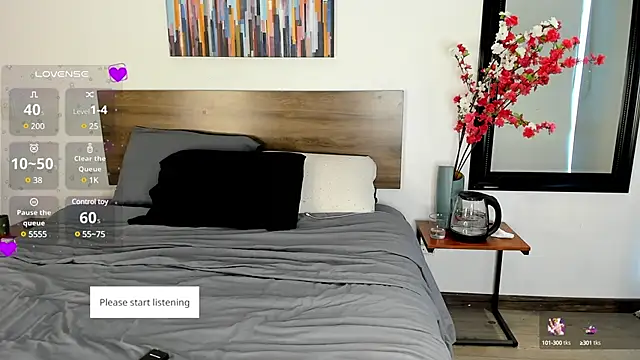 Ginebraa Saenz online show from December 10, 2:28 pm