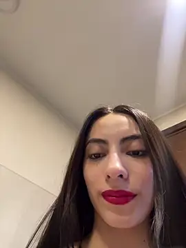 Snapshot of martiiaciar chatting on January 5, 11:33 pm martiiaciar online show from January 5, 11:33 pm