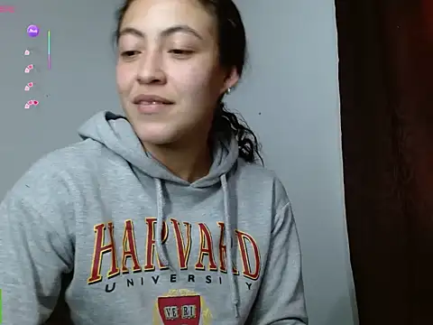Snapshot of Olivia_Bright chatting on May 1, 9:08 pm Olivia Bright online show from May 1, 9:08 pm