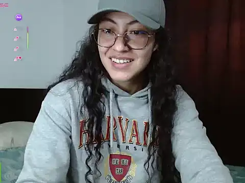 Snapshot of Olivia_Bright chatting on May 31, 5:42 pm Olivia Bright online show from May 31, 5:42 pm