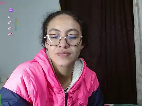 Snapshot of Olivia_Bright chatting on June 11, 2:53 am Olivia Bright online show from June 11, 2:53 am