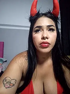 millersasha online show from October 31, 11:50 pm