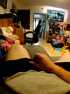 anonymus9006 online show from April 9, 4:23 pm