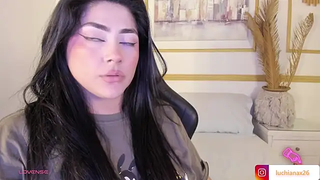 lucy26  online show from December 28, 9:31 am