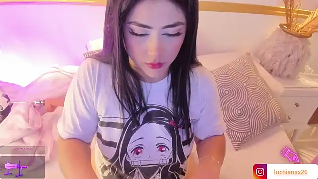 lucy26  online show from January 15, 5:40 am