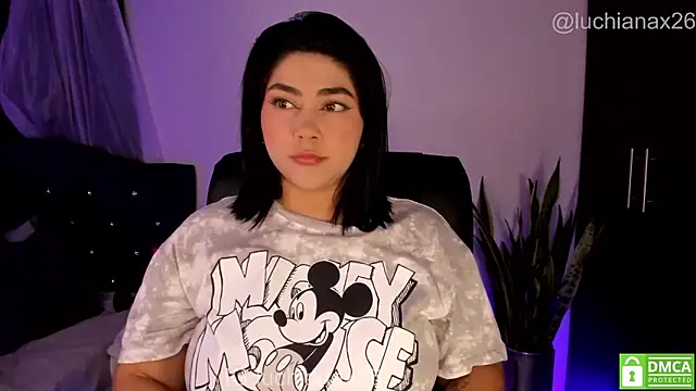 lucy26  online show from June 5, 3:24 am
