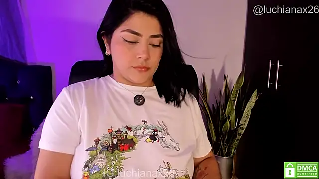 lucy26  online show from June 11, 3:04 am