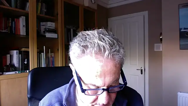 Snapshot of Oldpistolpete chatting on December 2, 10:09 am Oldpistolpete online show from December 2, 10:09 am