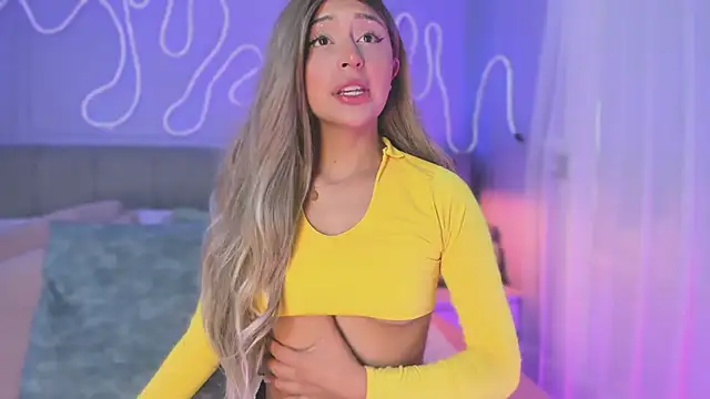 Sofly s online show from October 21, 11:55 am