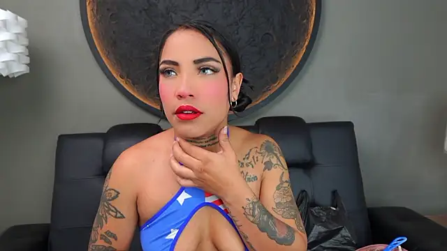 Snapshot of miss_vaiolette chatting on March 26, 11:05 am miss vaiolette online show from March 26, 11:05 am