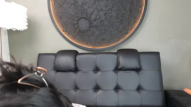 Snapshot of miss_vaiolette chatting on March 27, 11:10 am miss vaiolette online show from March 27, 11:10 am