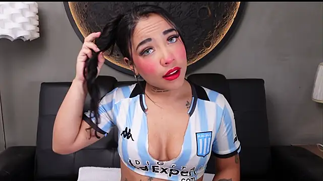 miss vaiolette online show from July 11, 10:18 am