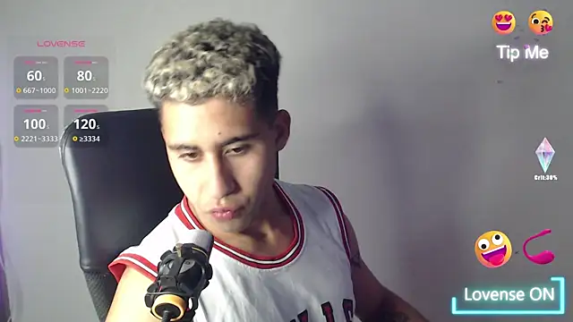 Snapshot of Daiki_Jack chatting on December 22, 10:15 pm Daiki Jack online show from December 22, 10:15 pm