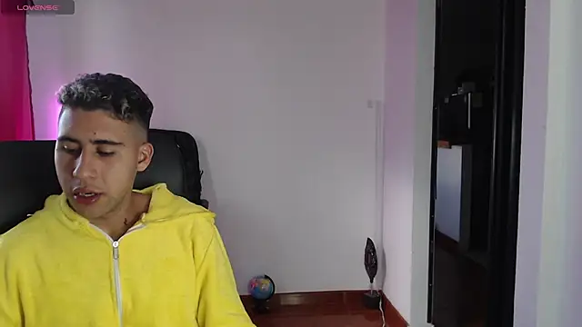 Snapshot of Daiki_Jack chatting on January 9, 9:58 pm Daiki Jack online show from January 9, 9:58 pm