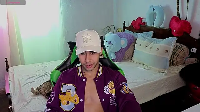 Snapshot of Daiki_Jack chatting on October 5, 5:33 pm Daiki Jack online show from October 5, 5:33 pm