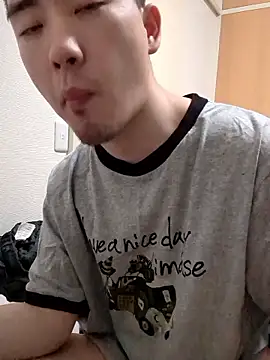 lioncake1221 online show from May 31, 5:42 pm