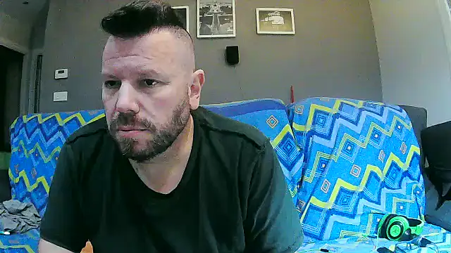 txan9876 online show from October 17, 3:53 am