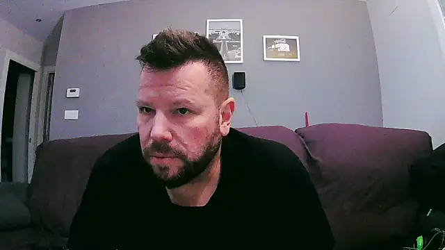 txan9876 online show from February 1, 5:22 pm